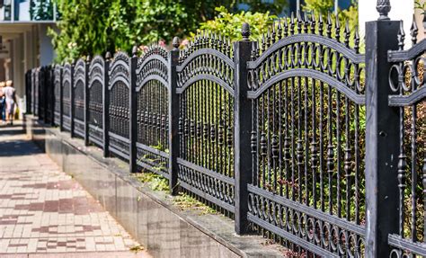 metal fense house|history of metal fences.